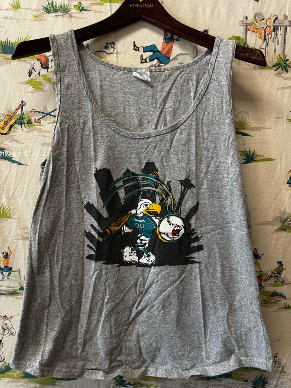 Women’s Gray Graphic Tank Top with Seahawk Baseball Design size XL